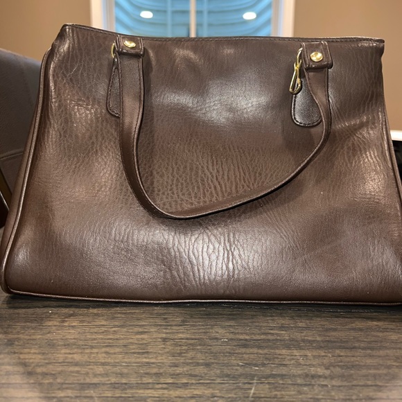 Sterling Ridge Deep Brown Shoulder Bag - Picture 2 of 6